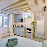 Cozy Studio In Le Marais - Fully Equipped